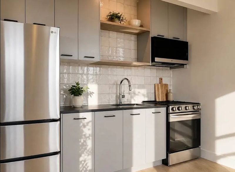 Finished kitchen at Broadway, Astoria, Queens — photo 4