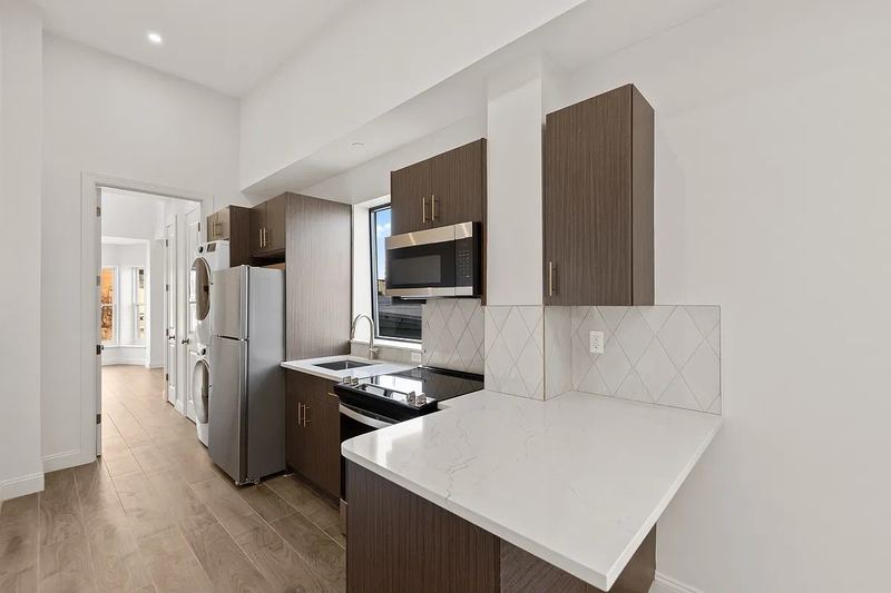 Finished kitchen at Calyer St, Greenpoint, Brooklyn — photo 4