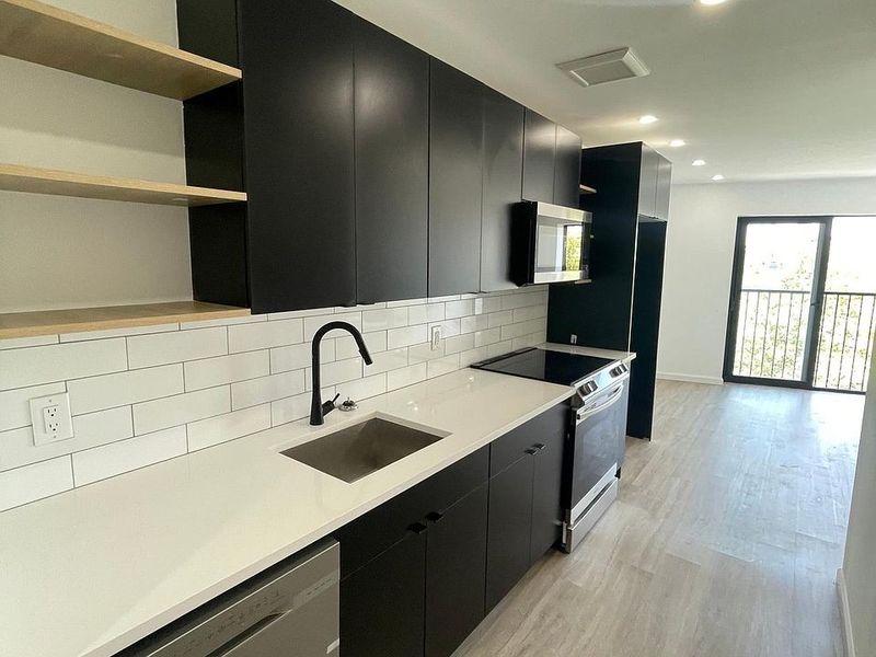 Finished kitchen at Market St, Newark, NJ — photo 6