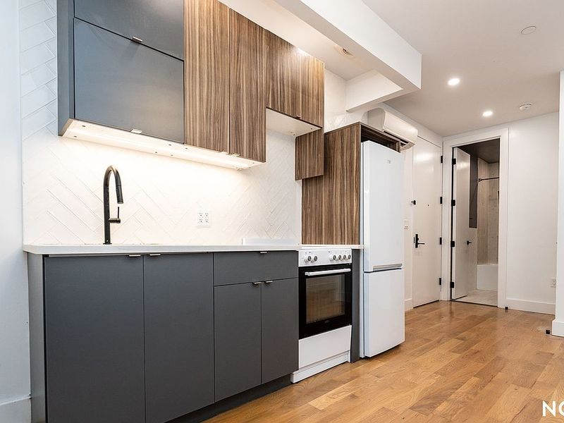 Finished kitchen at Martense St, Flatbush, Brooklyn — photo 7
