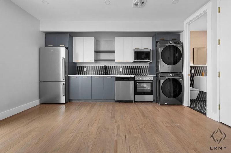 Finished kitchen at Wilson Ave, Bushwick, Brooklyn — photo 3